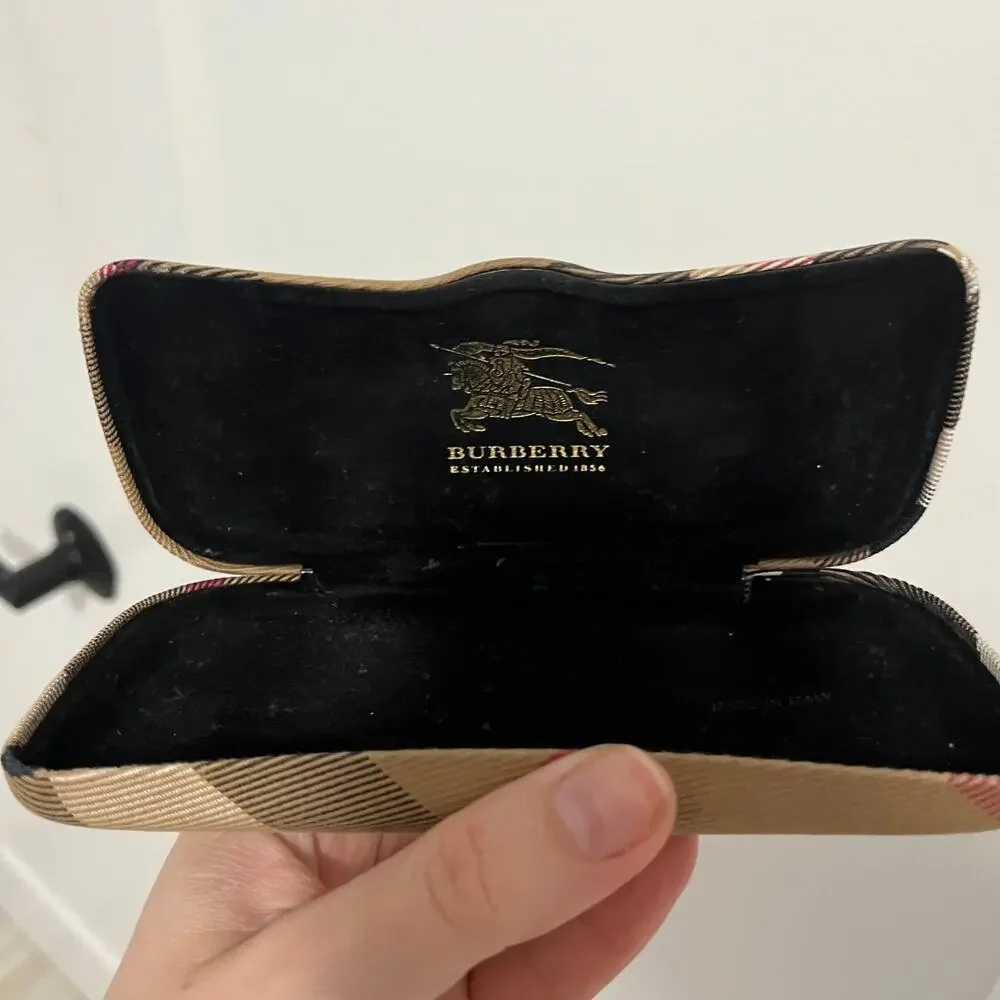 Burberry Classic Nova Check Glasses Case
